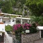 Nautilus Hotel
